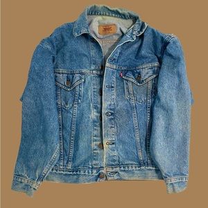 Levi’s denim trucker jacket , size small.